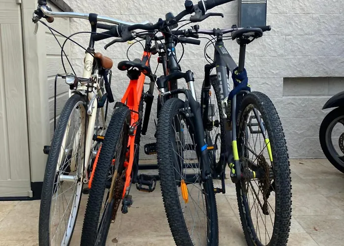 Agave Bed and Breakfast Λέτσε